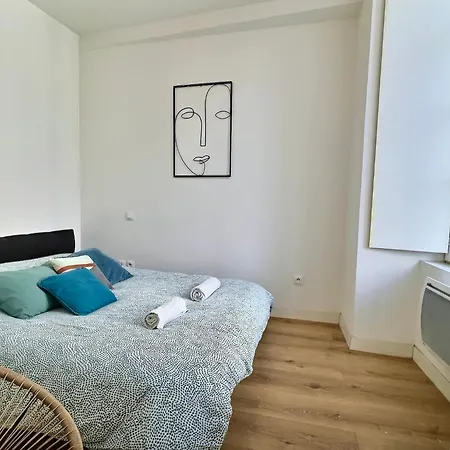 Wonderhost, Au Coeur Du Quartier Du Chateau Apartment *