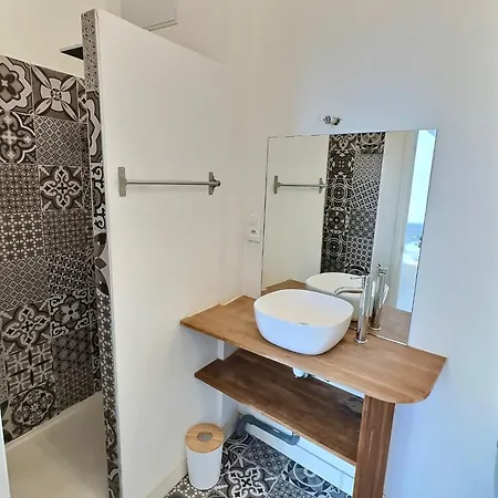 Wonderhost, Au Coeur Du Quartier Du Chateau Apartment *