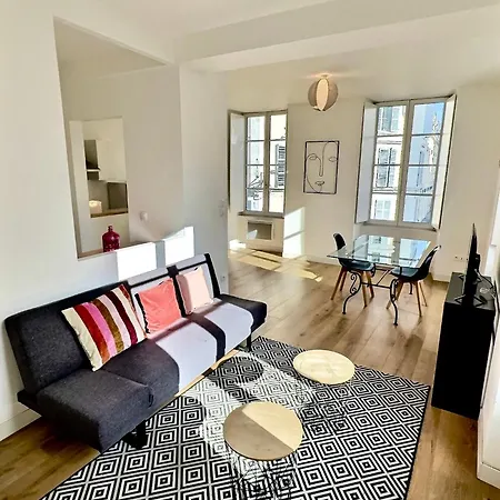 Wonderhost, Au Coeur Du Quartier Du Chateau Apartment Pau